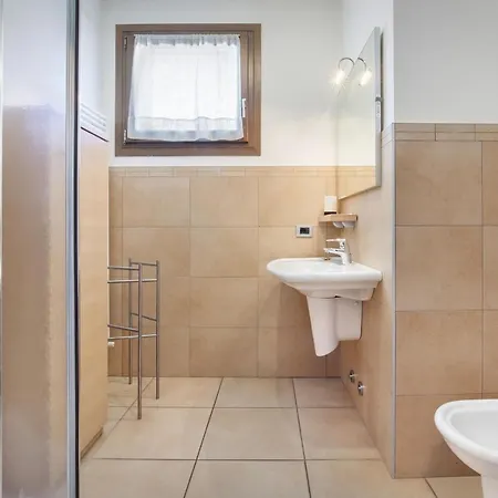 Casa Al With Pool Апартаменты Торри-дель-Бенако